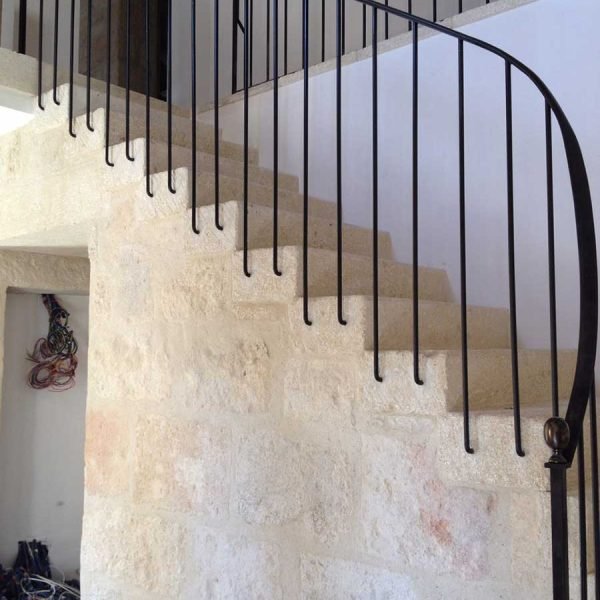 projet escalier pierre dans le Gard
