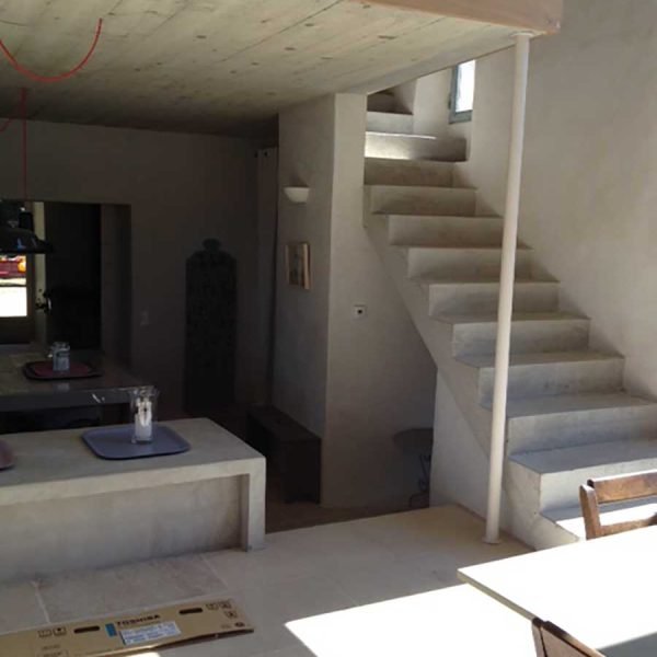 Construction escalier pierre Gard