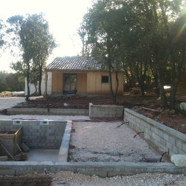 Construction piscine extérieure dans le Gard