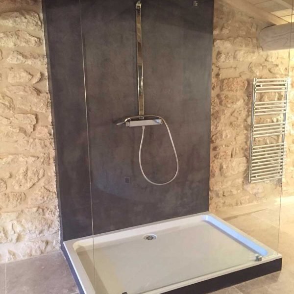 douche salle de bain dans le Gard