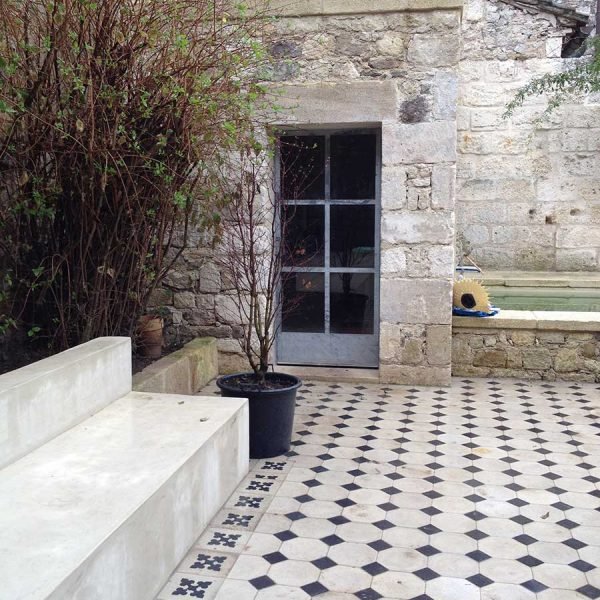 Terrasse extérieure sur mesure dans le Gard